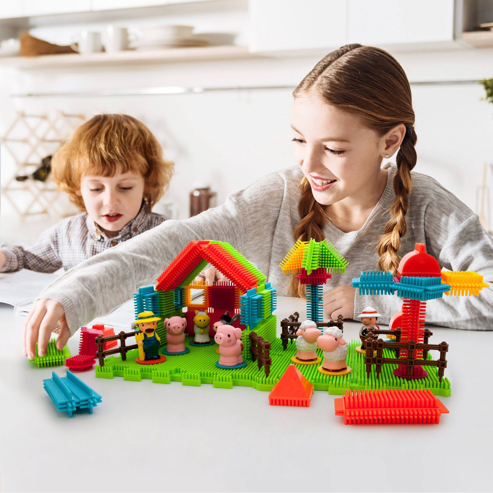 Alt View 3. PicassoTiles - PICASSO-TILES 100 PC Farm Animal Theme Hedgehog Building Blocks Set for Toddlers, Boys & Girls Kids.