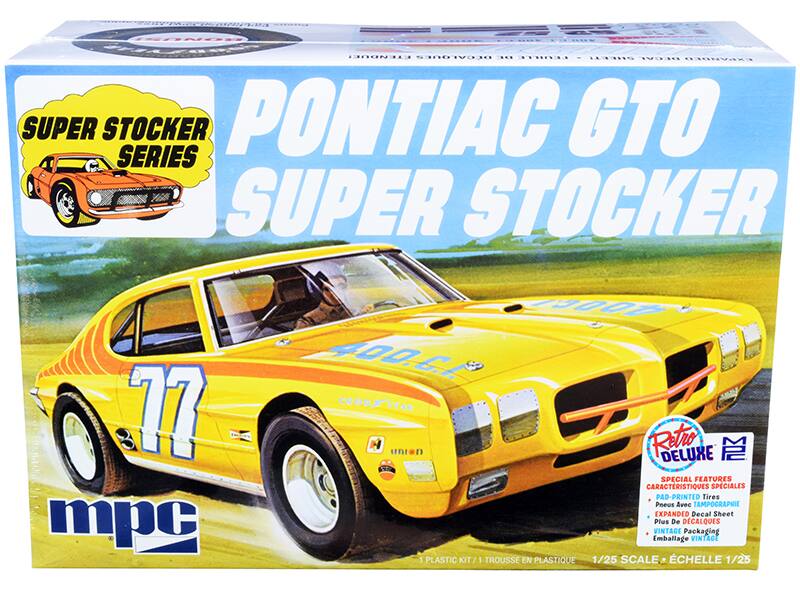Sure, here is the corrected and grouped text from the image:

---

**PONTIAC GTO SUPER STOCKER**

**SUPER STOCKER SERIES**

**mpc**

**Retro DELUXE**

**SPECIAL FEATURES / CARACTÉRISTIQUES SPECIALES**

- PAD-PRINTED Tires / Pneus Avec TAMPOGRAPHIE
- EXPANDED Decal Sheet / Plus De DÉCALQUES
- VINTAGE Packaging / Emballage VINTAGE

**1 PLASTIC KIT / 1 TROUSSE EN PLASTIQUE**

**1/25 SCALE / ÉCHELLE 1/25**

---

This text is organized to reflect the information on the box, including the model name, series, special features, and scale.