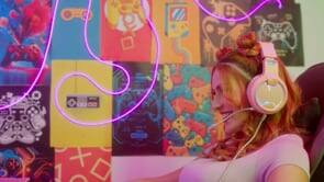 Alt View 7. RadioShack - Mistic Gaming Combo Keyboard Headphones and Mouse - Pink.