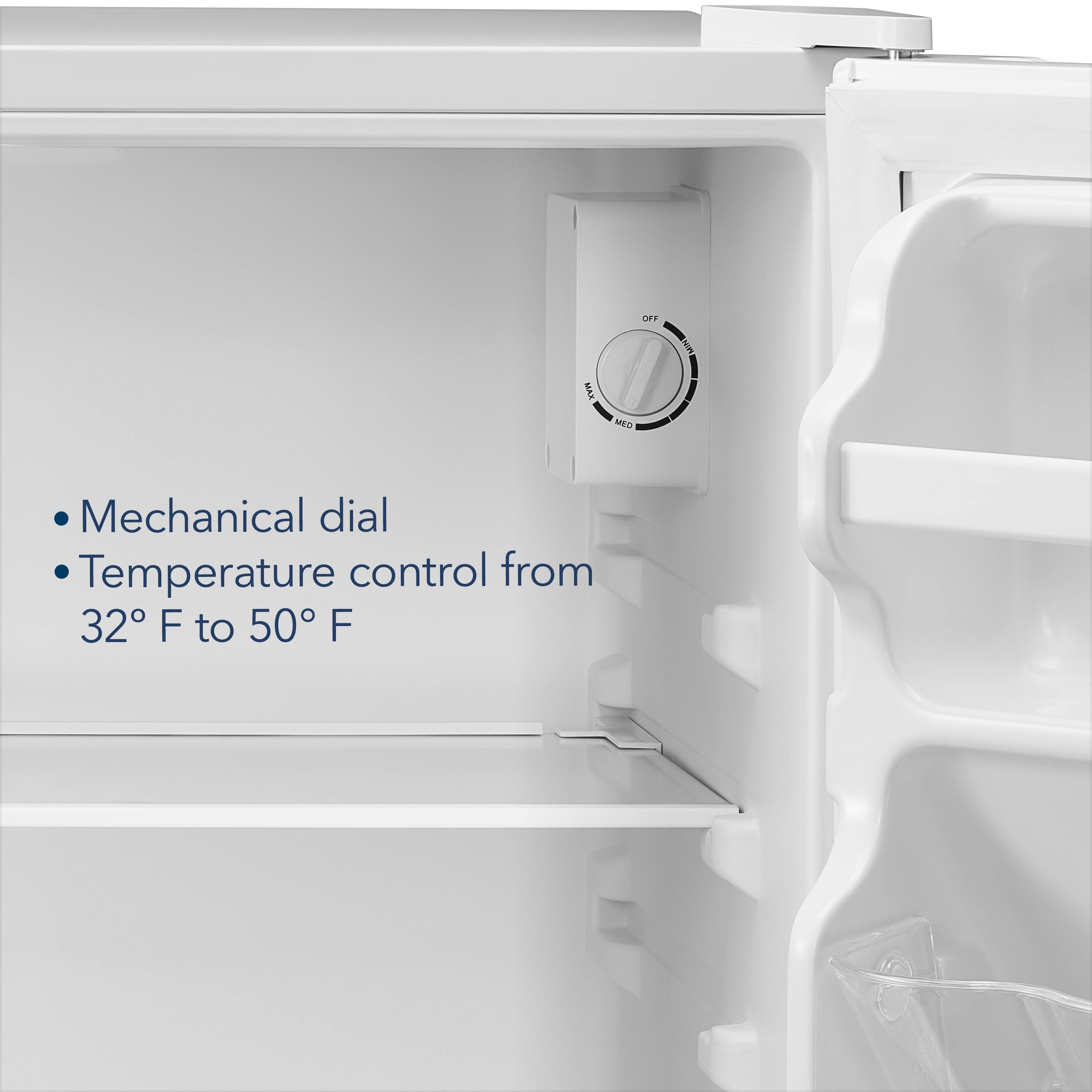 - Mechanical dial
- Temperature control from 32°F to 50°F