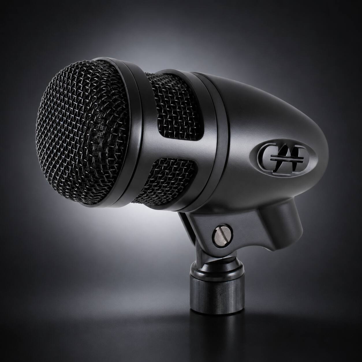 Angle. CAD Audio - CAD Large Diaphragm SuperCardioid Dynamic Kick Drum Microphone.