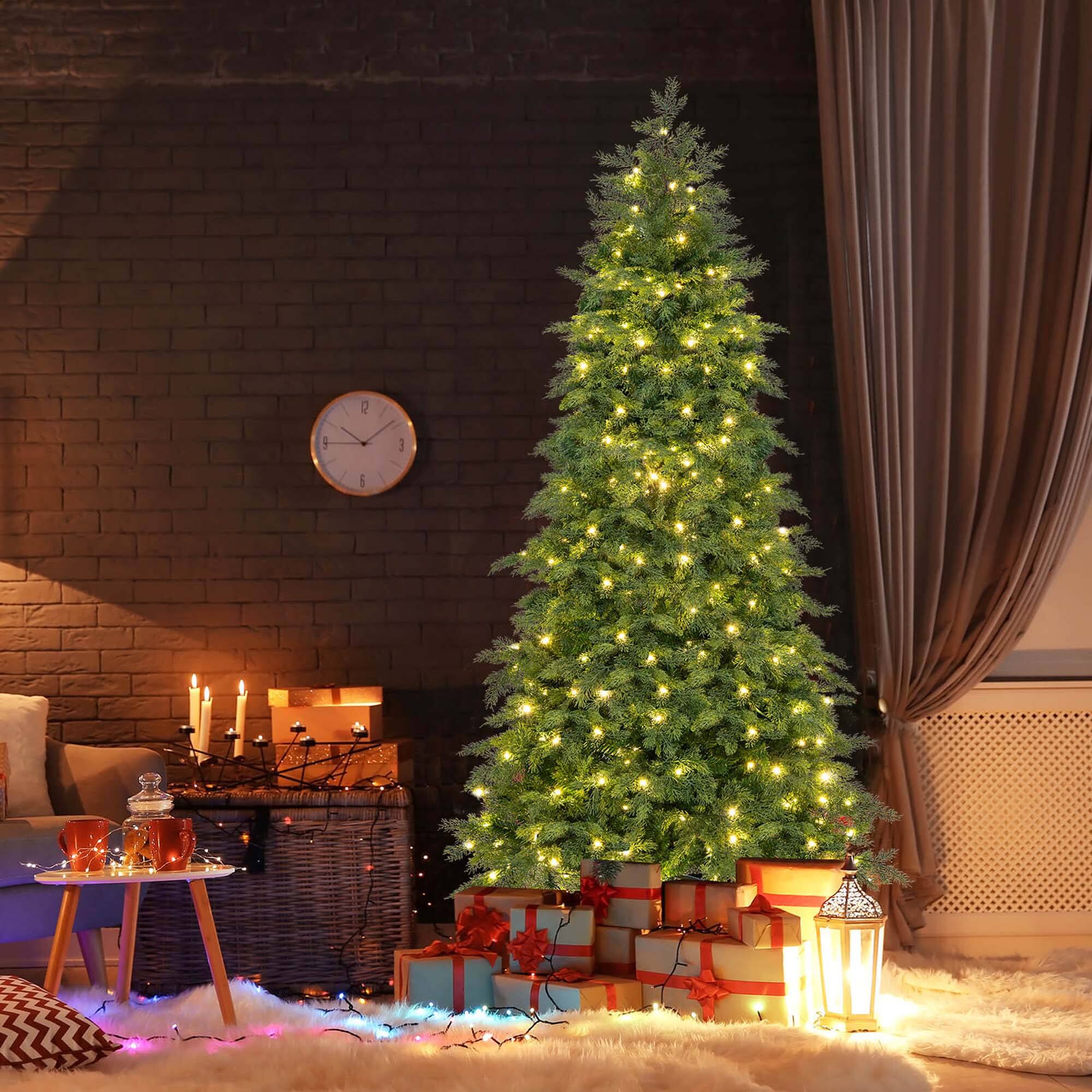 Alt View 1. Costway - Costway 6 FT Artificial Xmas Tree with 721 PE PVC Branch Tips & Folding Metal Stand - Green.