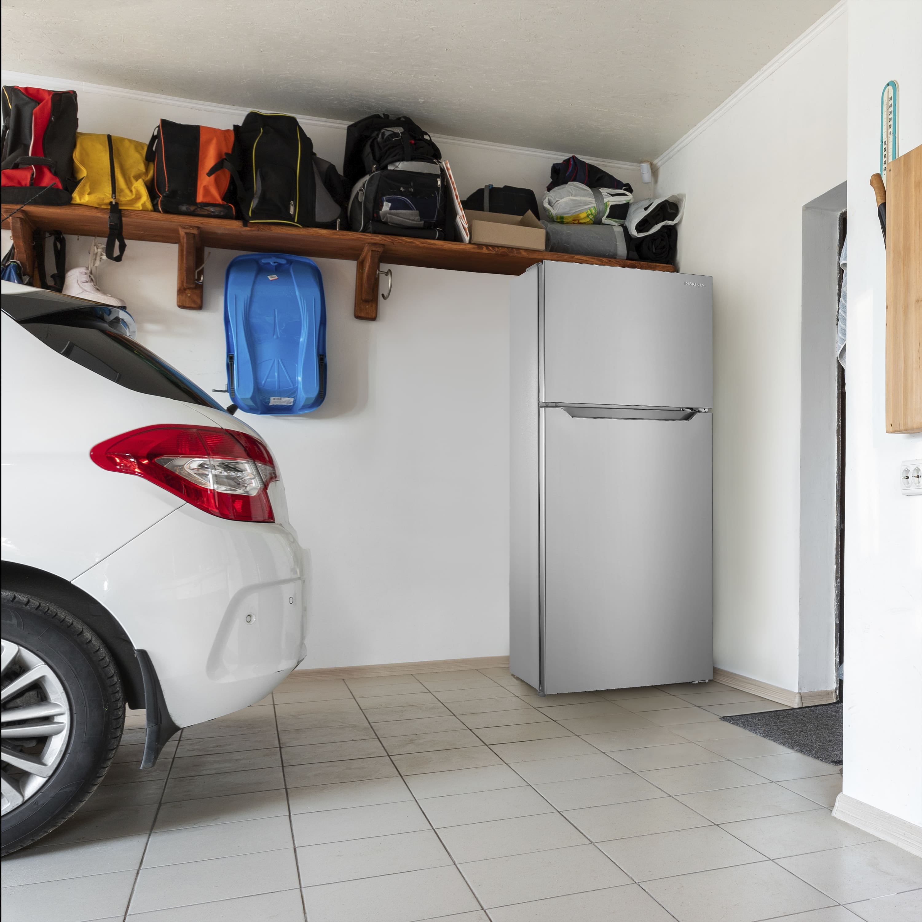 Alt View 22. Insignia™ - 14.2 Cu. Ft. Top-Freezer Refrigerator with ENERGY STAR Certification - Stainless Steel.