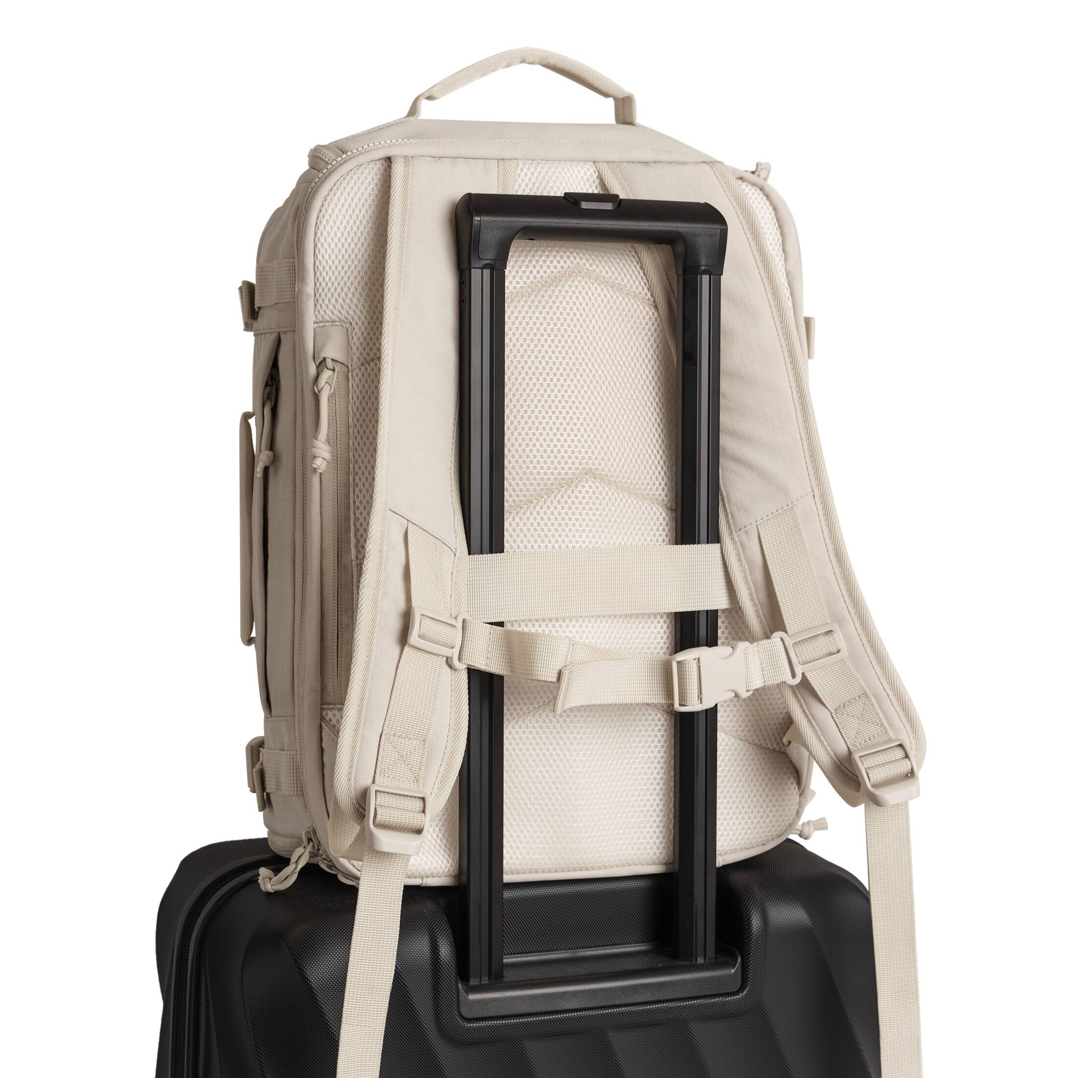 Left. Bagsmart - Blast 28L Travel Backpack fit 17 Inch Laptop Backpack with USB Port for Airplane Travel - White.