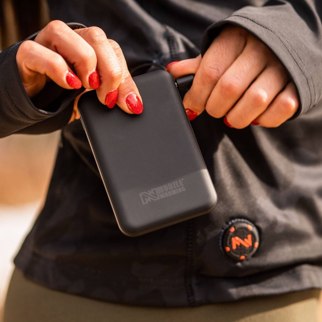 Alt View 6. Mobile Warming - Women's Proton Baselayer Heated Shirt - Black.