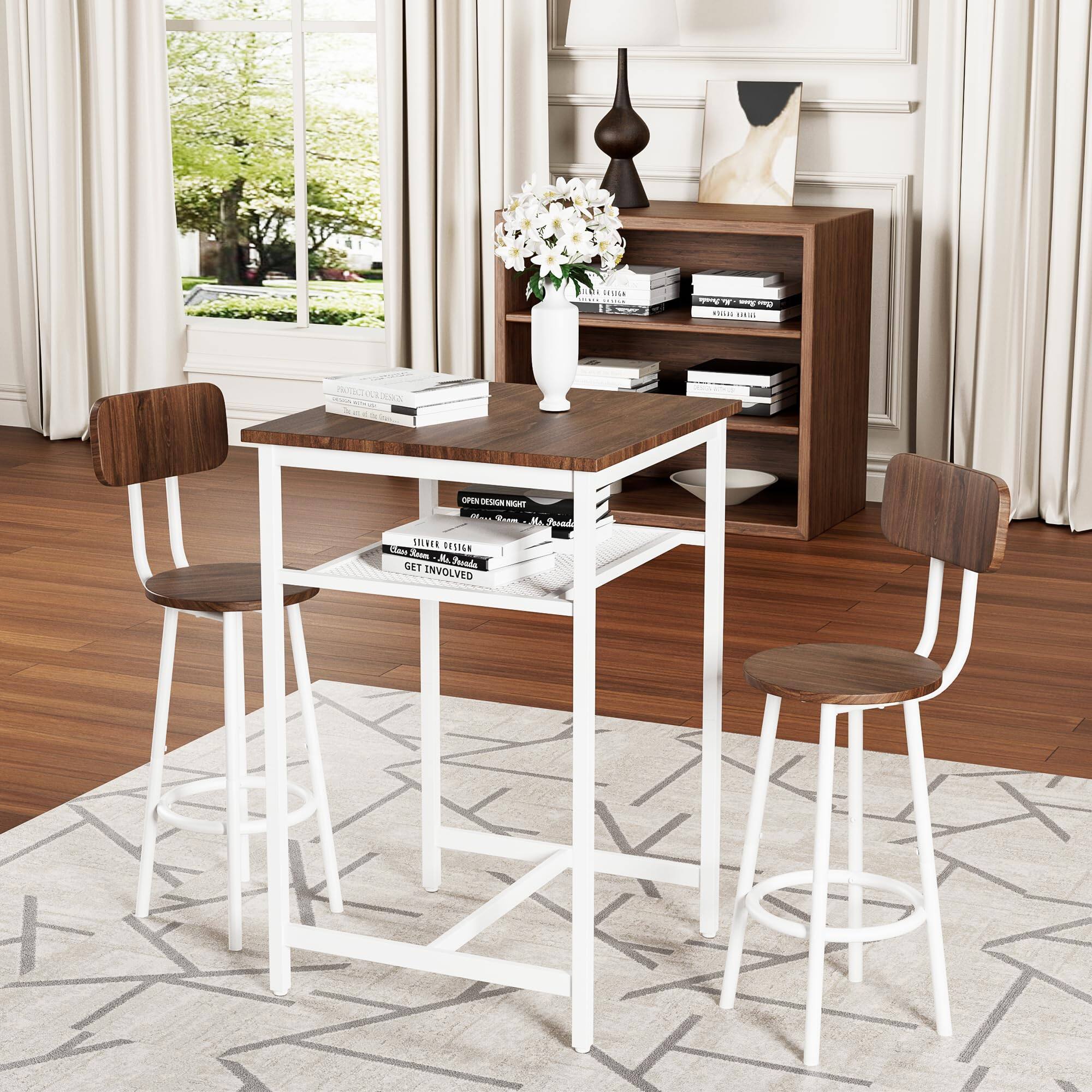 Sure, here is the corrected and grouped text from the image:

- CSLS UO SOL E5
- TEN sILIN TTIL
- PN DRSN NGHT
- Mas Yoa K a iNREE
- PUSIAN Dlam X M Paoda GAT
- INVOLVED

Books on the table:
- OPEN DESIGN NIGHT
- GET INVOLVED