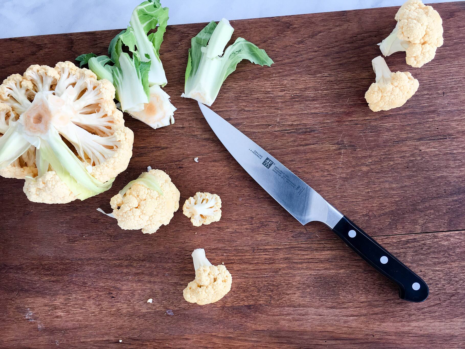 The text on the image reads:

"AMSEES + OUN A"