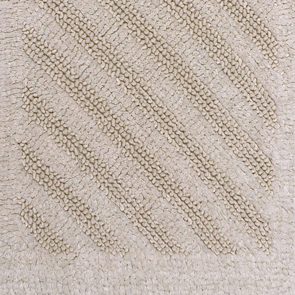 Knightsbridge - Shooting Star Reversible Bath Rug 20 x 30 - Ivory