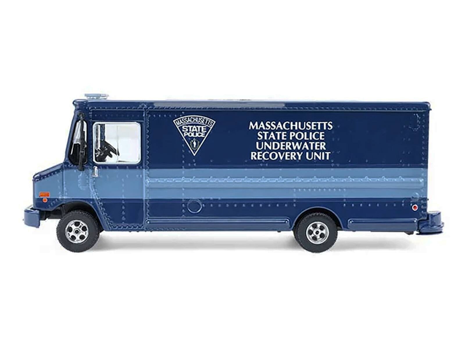 MASSACHUSETTS STATE POLICE  
UNDERWATER RECOVERY UNIT