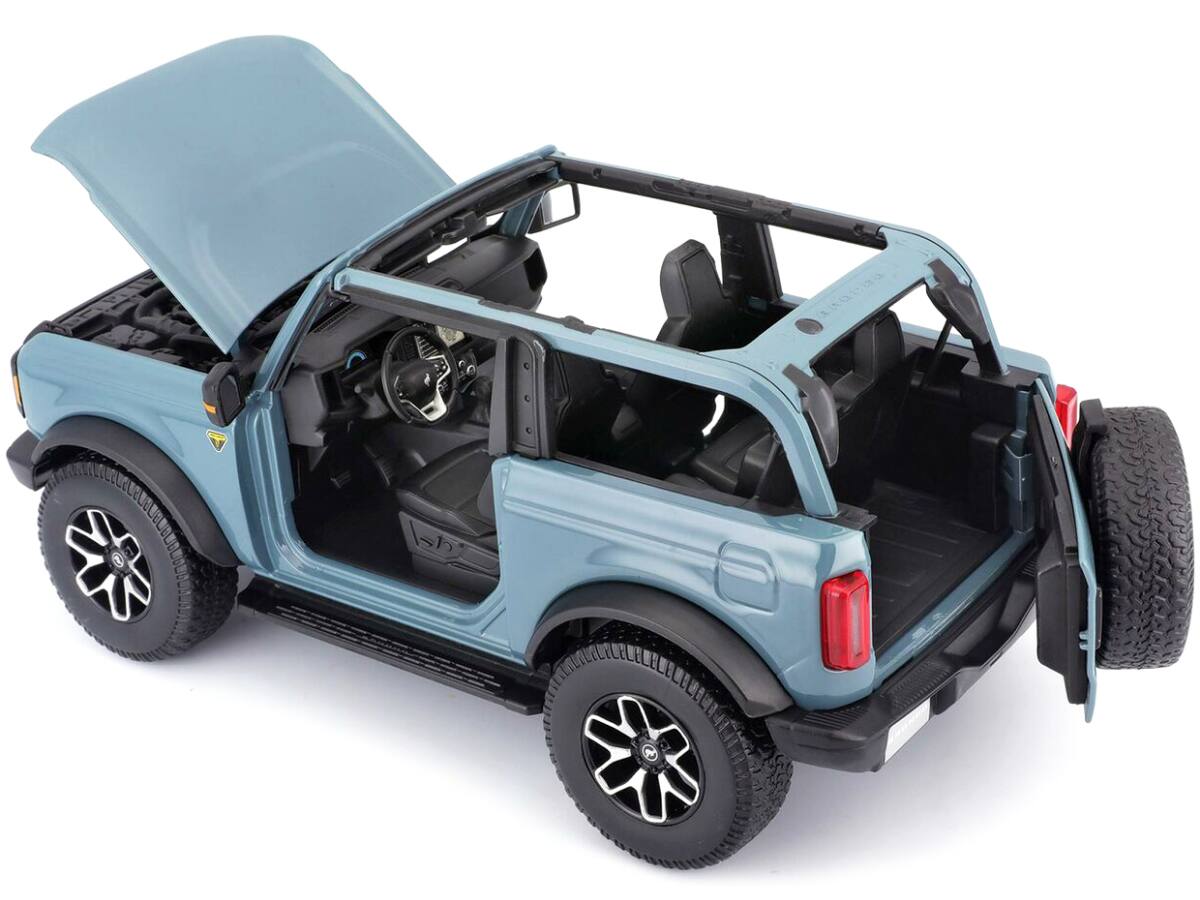 Alt View 2. Maisto - 2021 Ford Bronco Badlands Blue "Special Edition" 1/18 Diecast Model Car by Maisto.