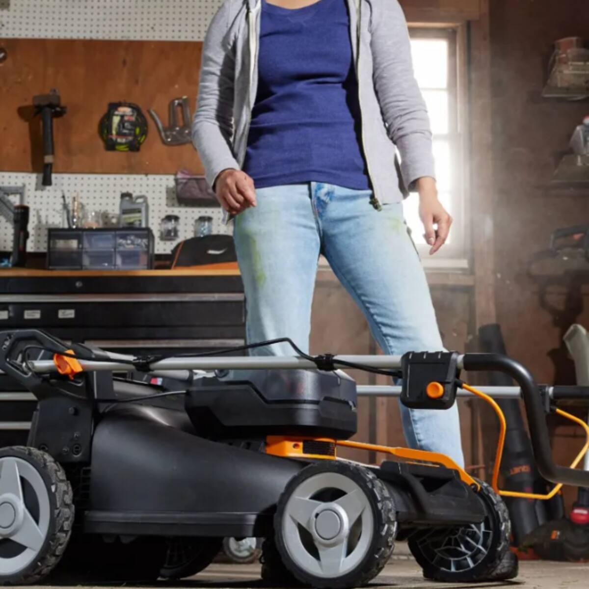 Angle. WORX - Worx Nitro WG752 40V Power Share PRO 21" Cordless Push Lawn Mower (Batteries & Charger Included) - Black.
