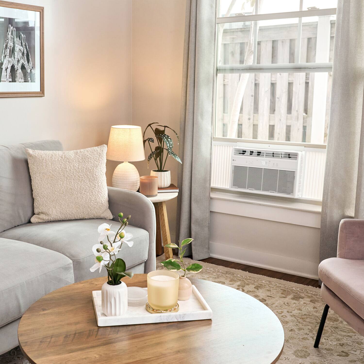 Alt View 23. LG - 350 Sq. Ft. 8,000 BTU Window Air Conditioner with Remote - White.