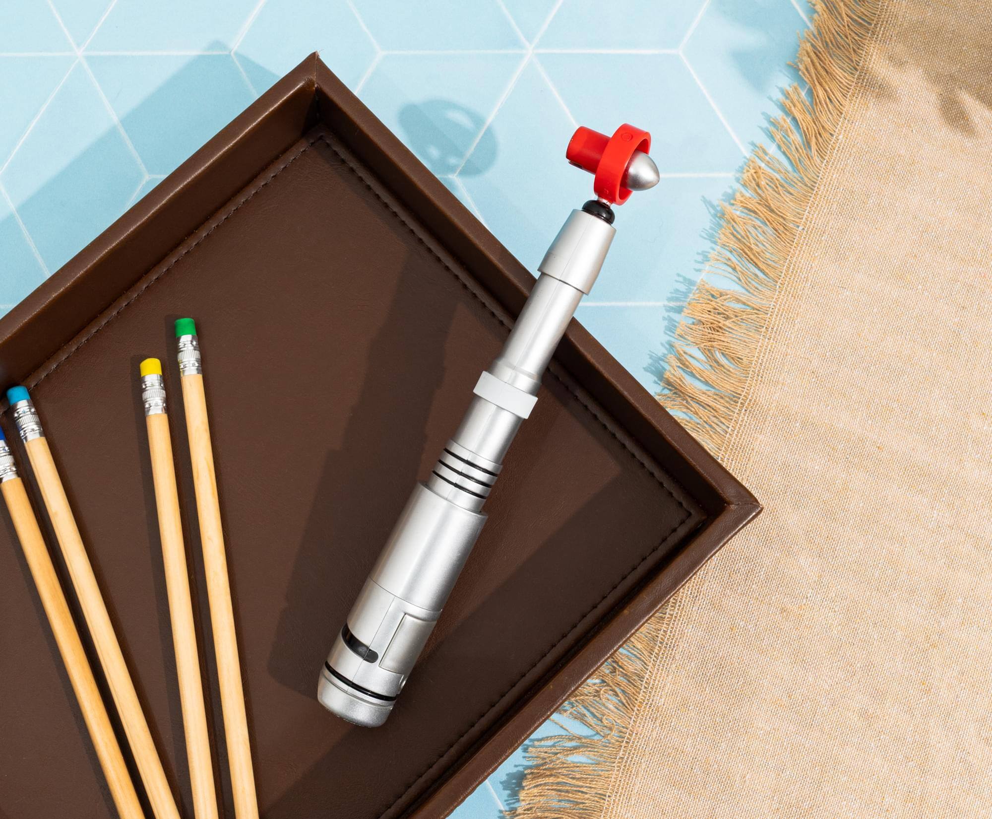 Alt View 5. Seven20 - Doctor Who Fifth Doctor's Sonic Screwdriver Prop Replica - White.