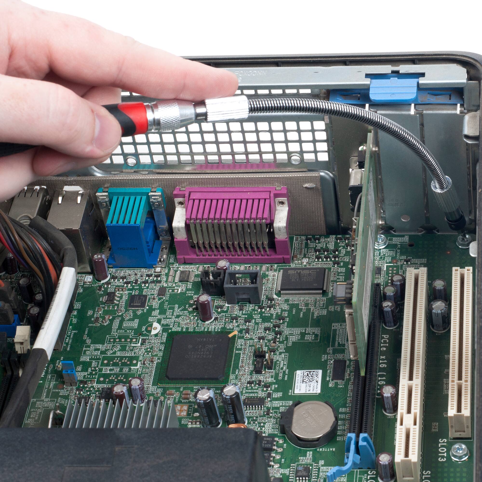 FOXCONN CCaNs - F F OOAGSNO 0 PDE BV wW I 1 E17ETE85 , .... WU Ju -aumoe asia 1 eO   RE THR 2 EH a A.DITO CO  REASTT MART PCIe x16 (16. SL 2 A F m 1 SLOT3 SL