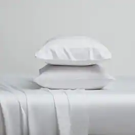 Kathy Ireland - 300 Thread Count Bamboo 2 Piece Pillowcases - White