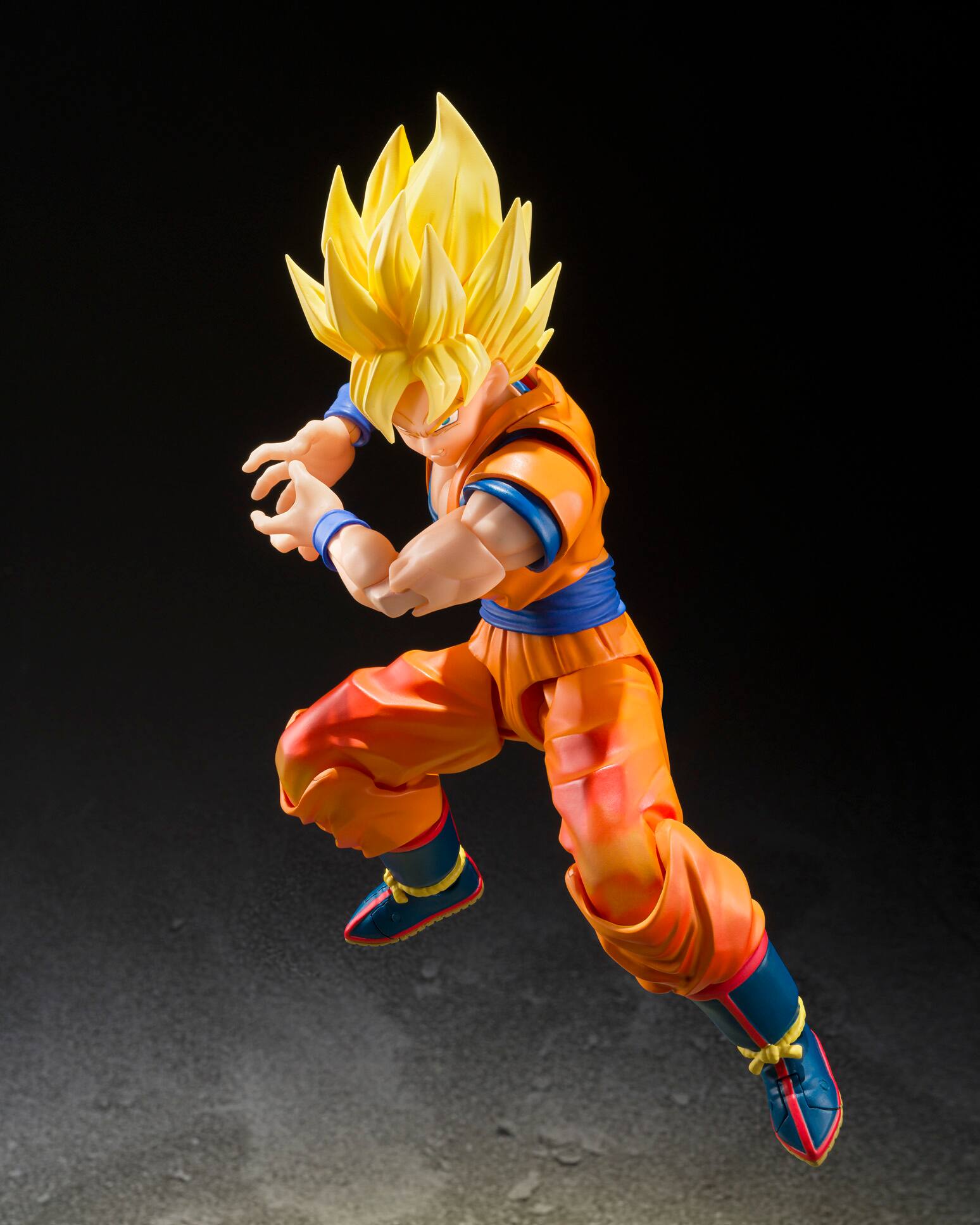 Alt View 1. Bandai - 7" Super Saiyan Son Goku - The Games Begin - Dragon Ball Z - Tamashii Nations S.H.Figuarts.