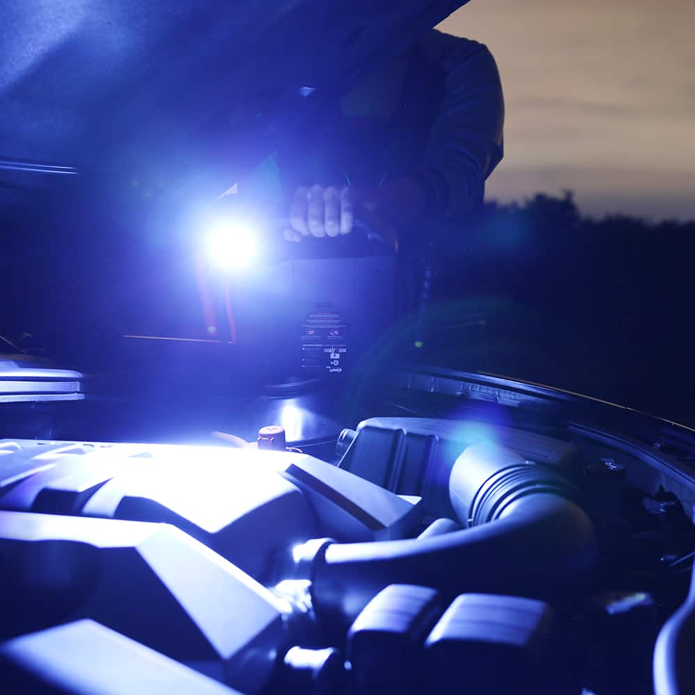 Alt View 18. Duracell - 750 Amp Portable Jump Starter + Air Compressor - Black.