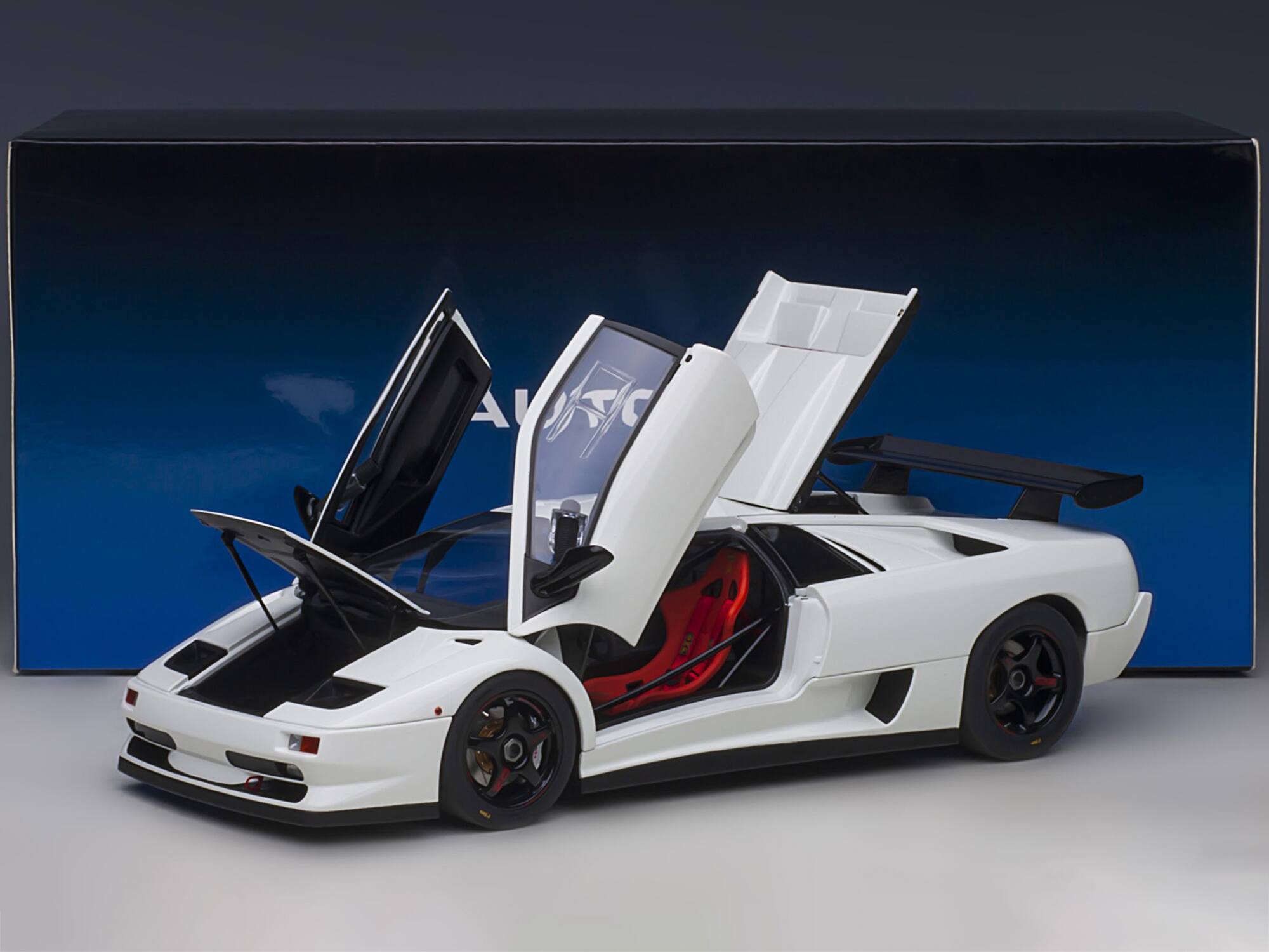 Alt View 5. Autoart - Lamborghini Diablo SV-R Impact White 1/18 Model Car by Autoart.