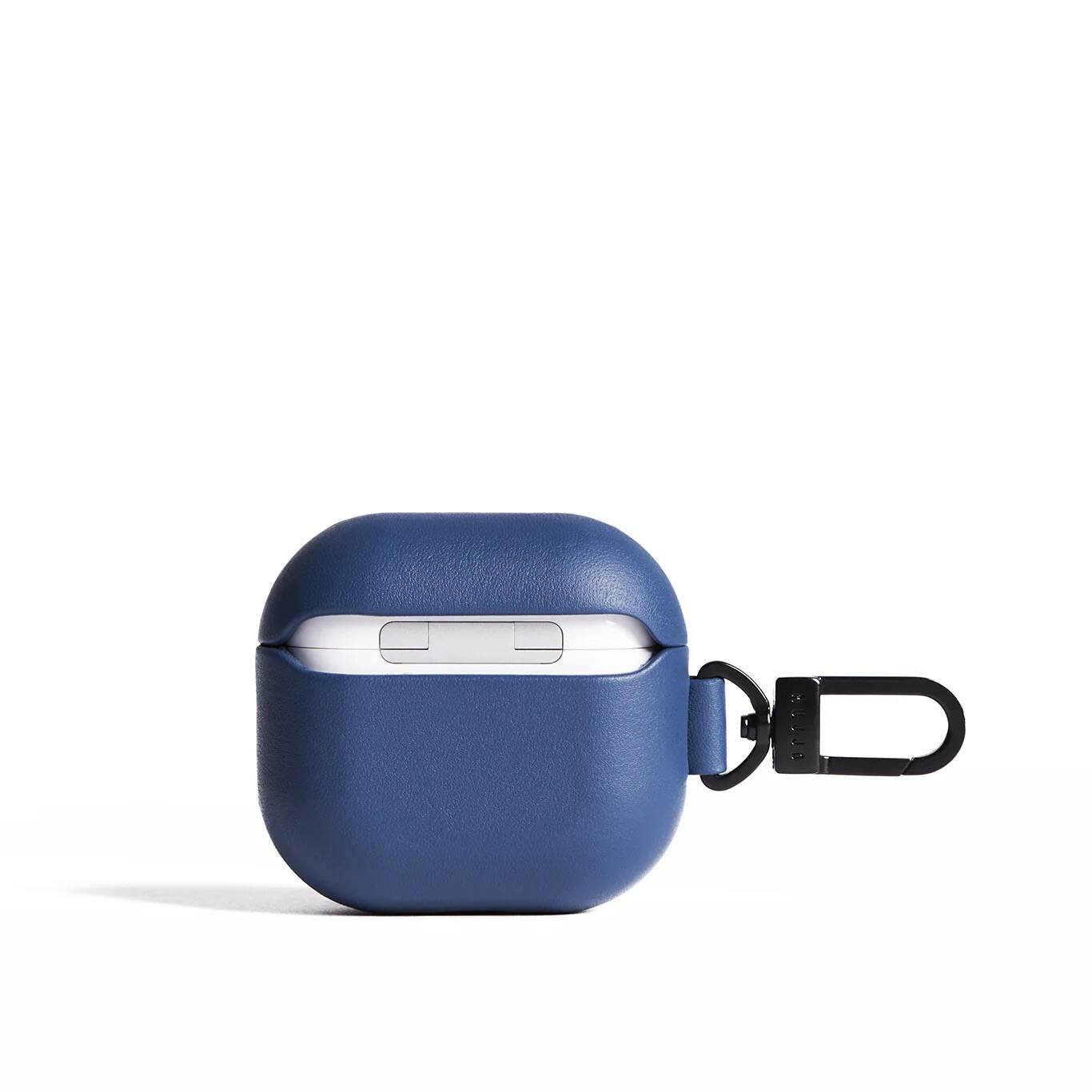 Angle. Mujjo - Echelon Airpods 4 Case - Monaco Blue.