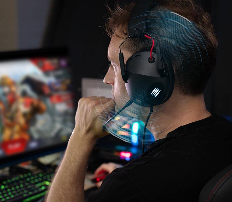 Alt View 1. Mad Catz - Mad Catz - P.I.L.O.T. 5 Over-the-Ear RGB Gaming Headset  - Black - BLACK.