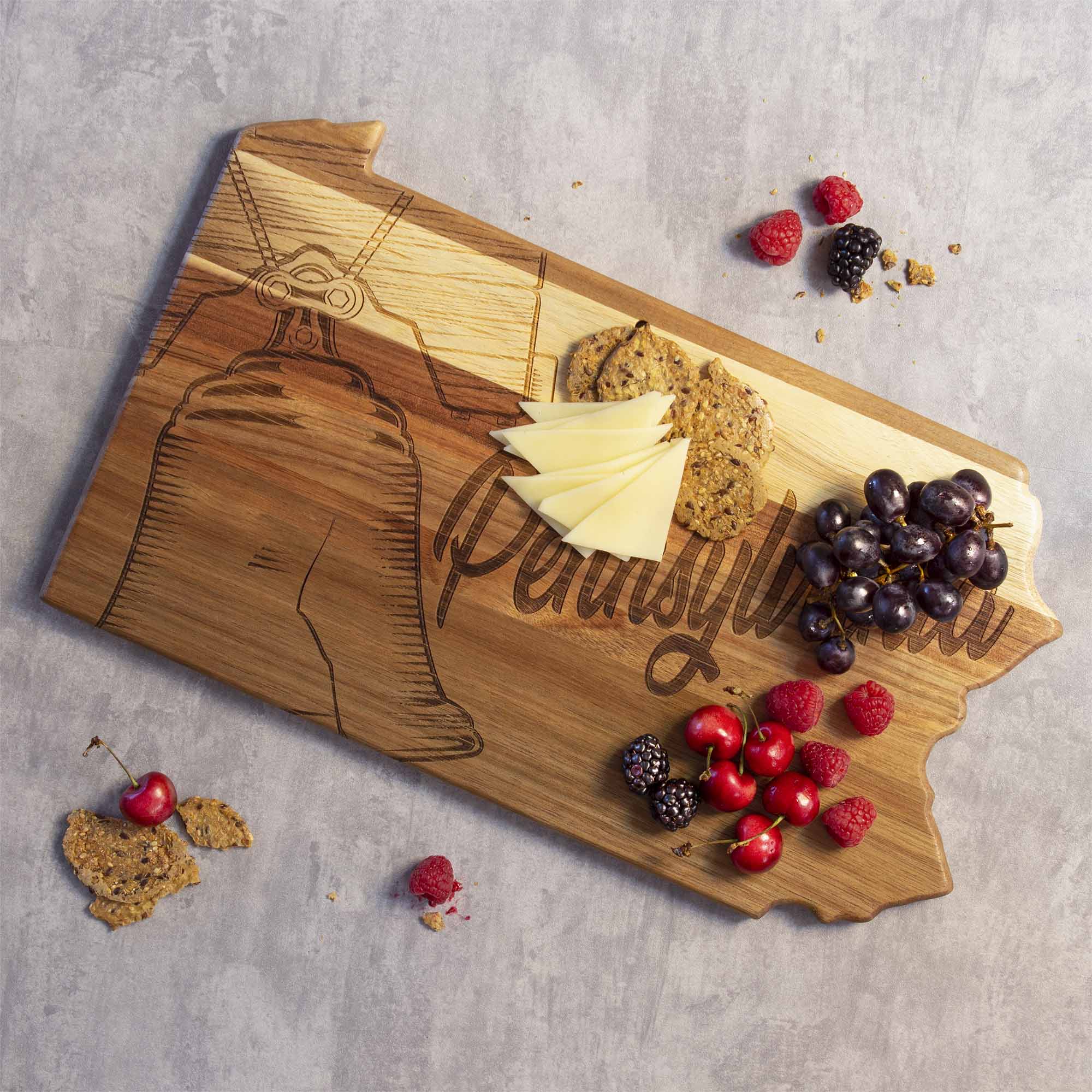 Angle. Rock & Branch - Origins Series Pennsylvania Cutting Board.