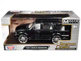 Motormax - 1998 Lincoln Navigator Black Metallic with White Interior "Maxx Design" "American Classics" Series 1/24 - Black Metallic With White