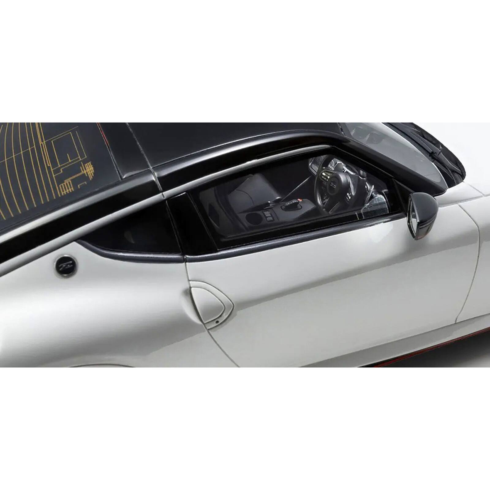 Alt View 1. Kyosho - Nissan Fairlady Z NISMO RHD (Right Hand Drive) White with Black Top 1/18 Model Car by Kyosho.