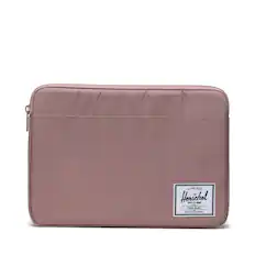 The finest quality Herschel Supply Co. trade mark.
