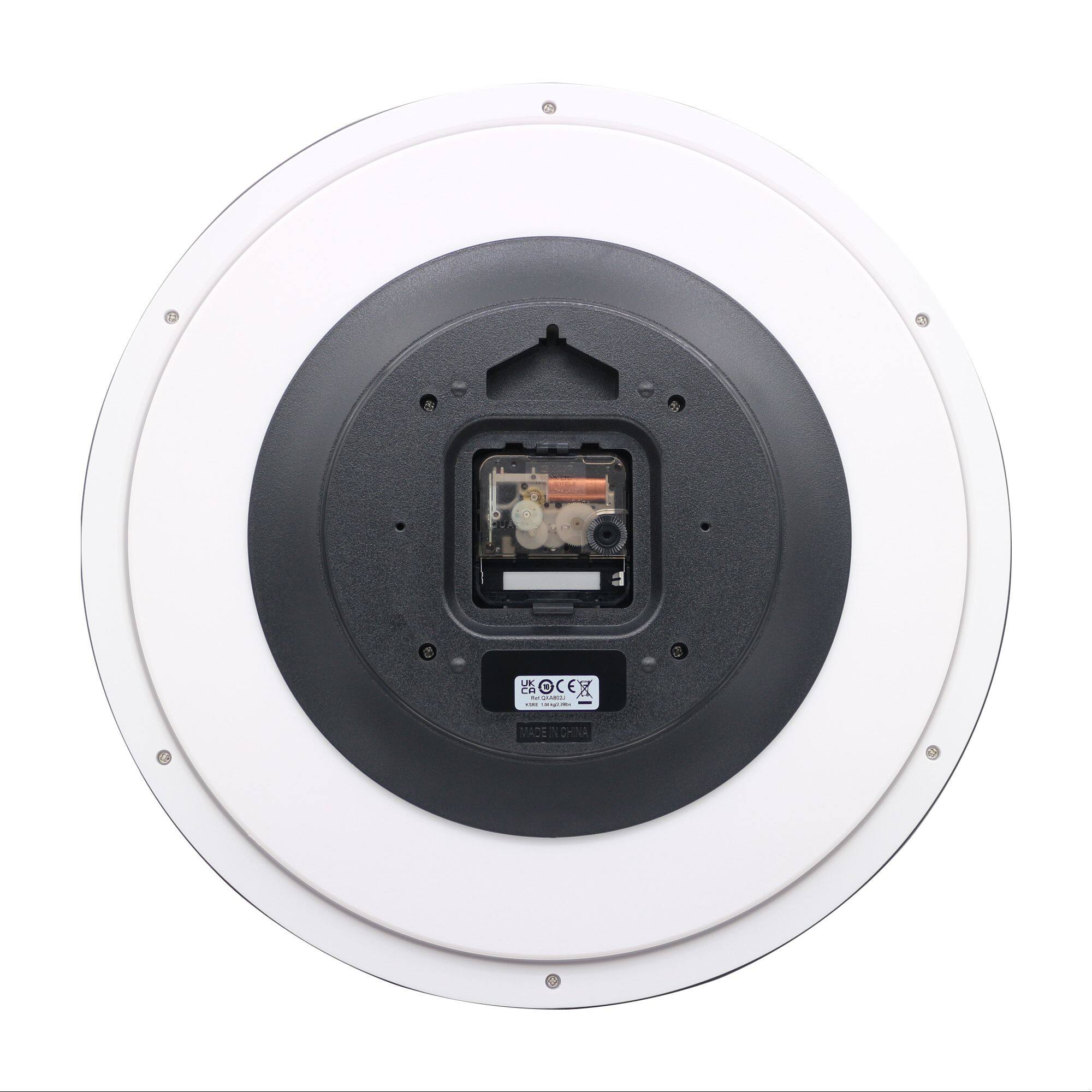 The text on the image reads:

"5 OCER - - -- p  VALEN"

Corrected and grouped text:

"5 OCER - - -- p VALEN"