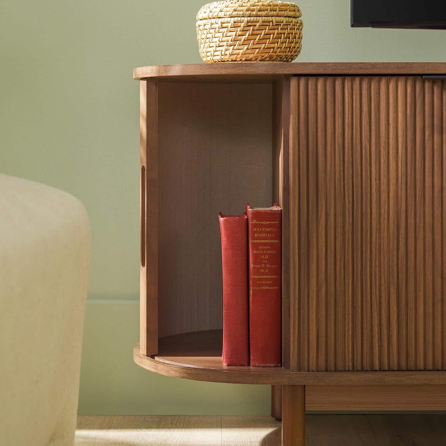 The text on the image reads "Maramul Marriale Rin Foddere Froed. Argn PD." However, it is not clear what this text represents or its significance. It could be a name, a phrase, or a code, but without further context, it is impossible to determine its meaning.