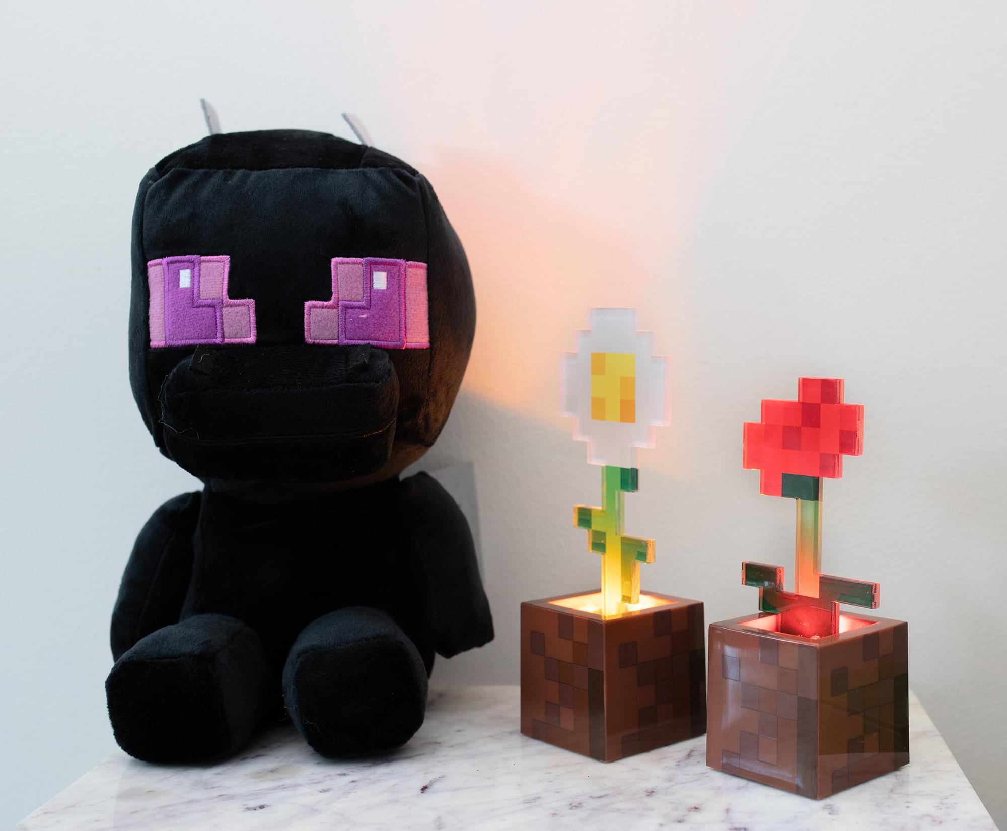 Alt View 2. Ukonic - Minecraft Daisy and Poppy Flower Pot Mood Lights | Set of 2 - Brown.