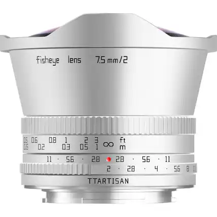 Fisheye lens
7.5 mm/2
0.5 0.6 0.8 1 2 3 ∞
ft m
11 5.6 2.8 2.8 5.6 4 5.6 8 11
TTARTISAN