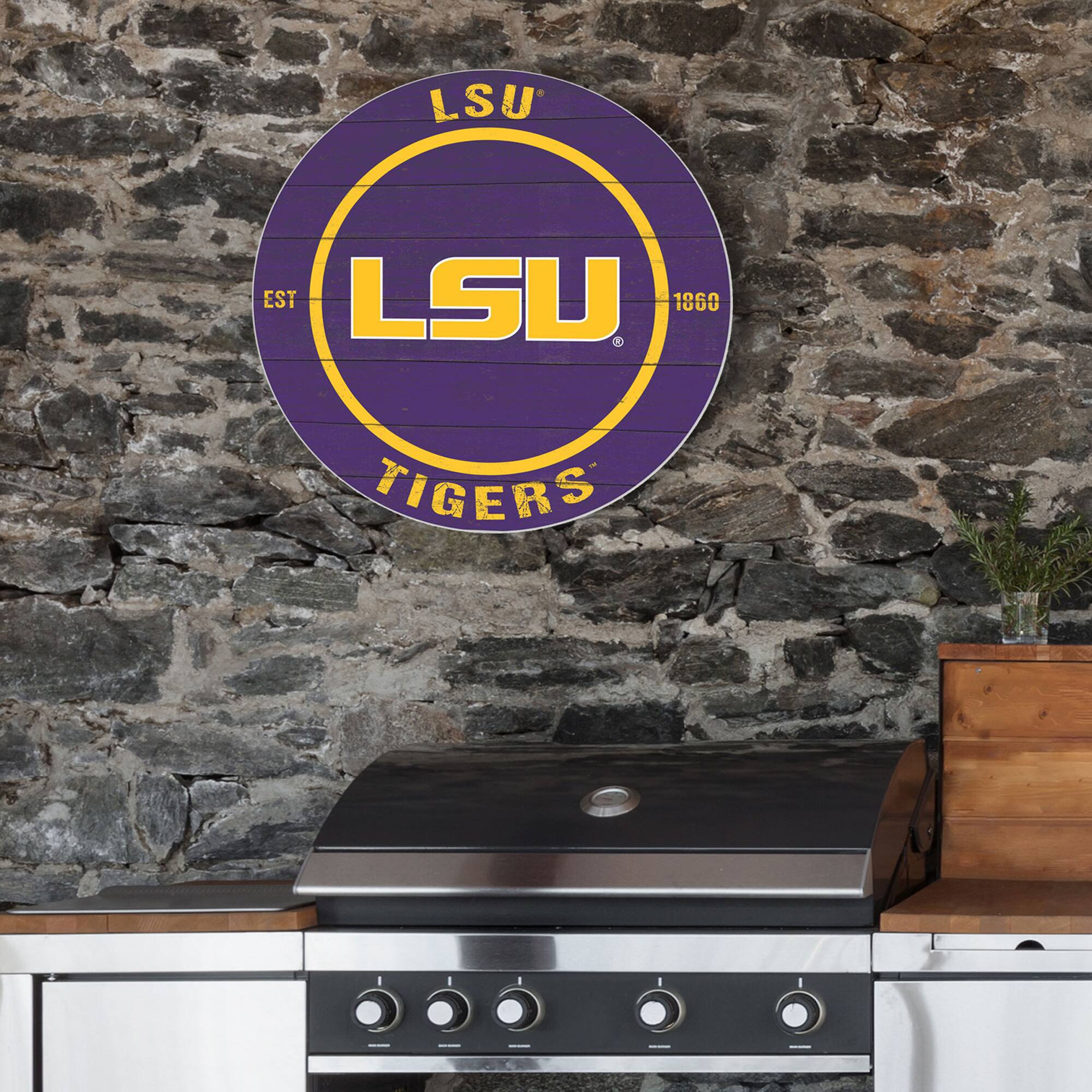 LSU  
EST 1860  
TIGERS