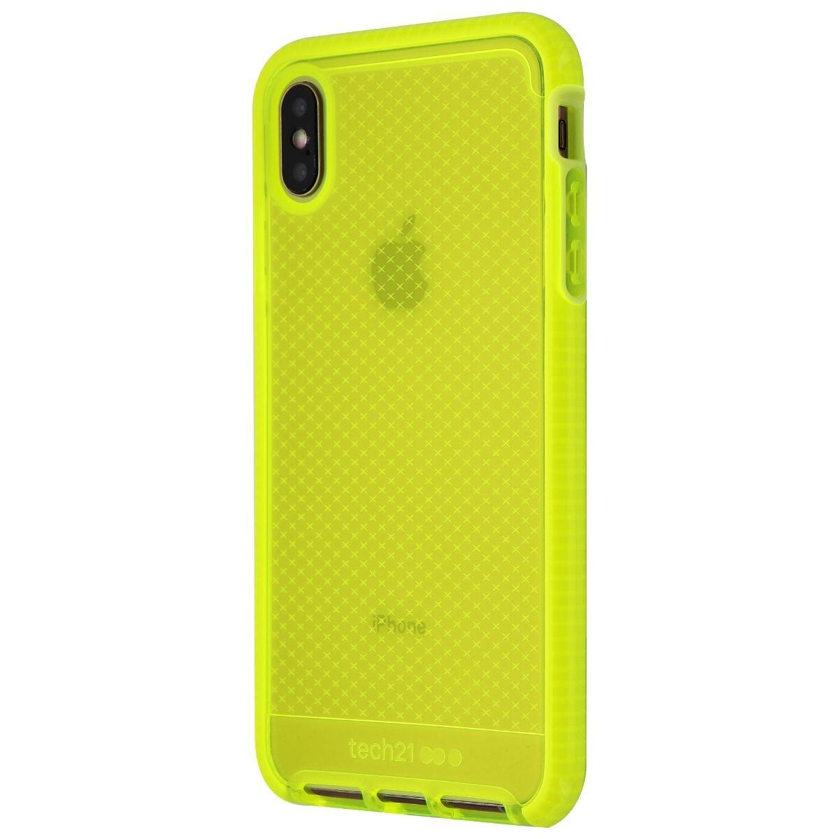 1 iPhone tech21 000