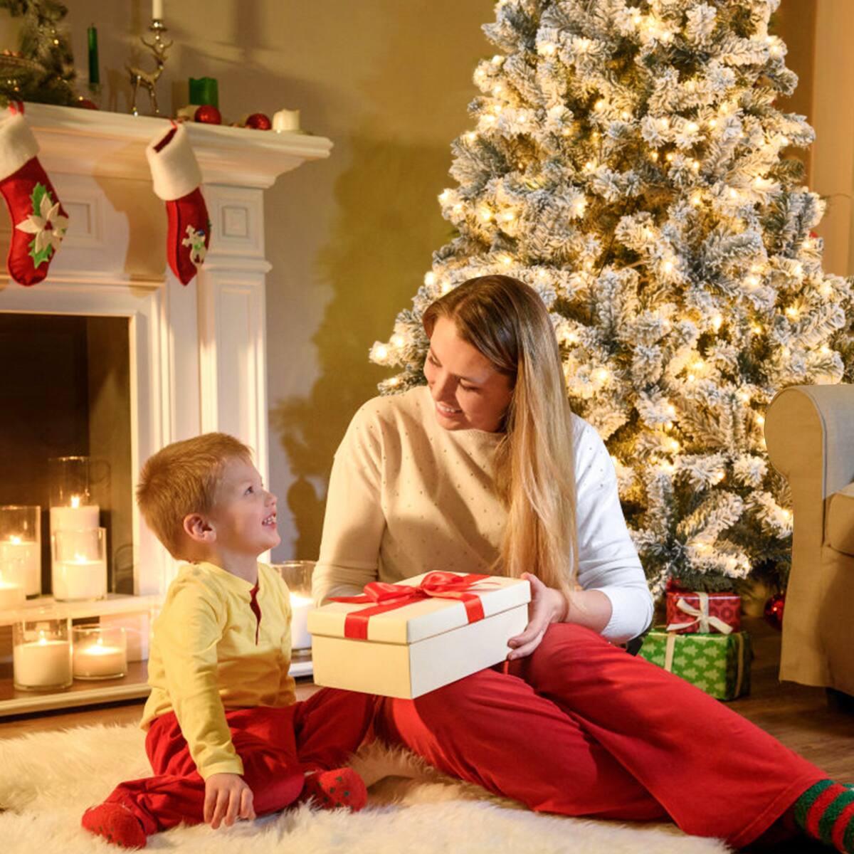 Alt View 13. Costway - 9 ft Pre-Lit Premium Snow Flocked Hinged Artificial Christmas Tree with 550 Lights - Green /White.