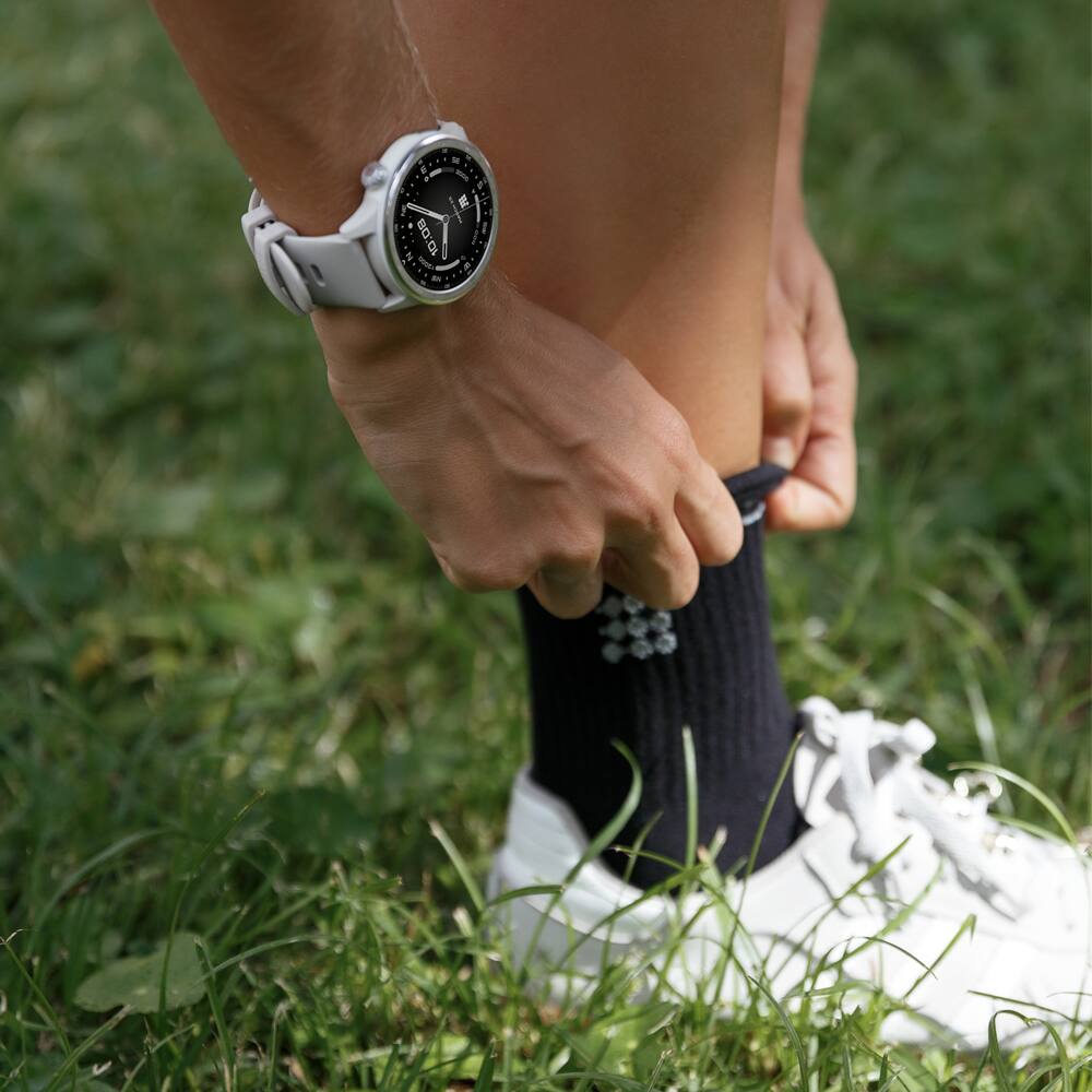 Back. Cubitt - Cubitt AURA 2 Smartwatch / Fitness Tracker with 1.43" Touch AMOLED Screen - Grey.