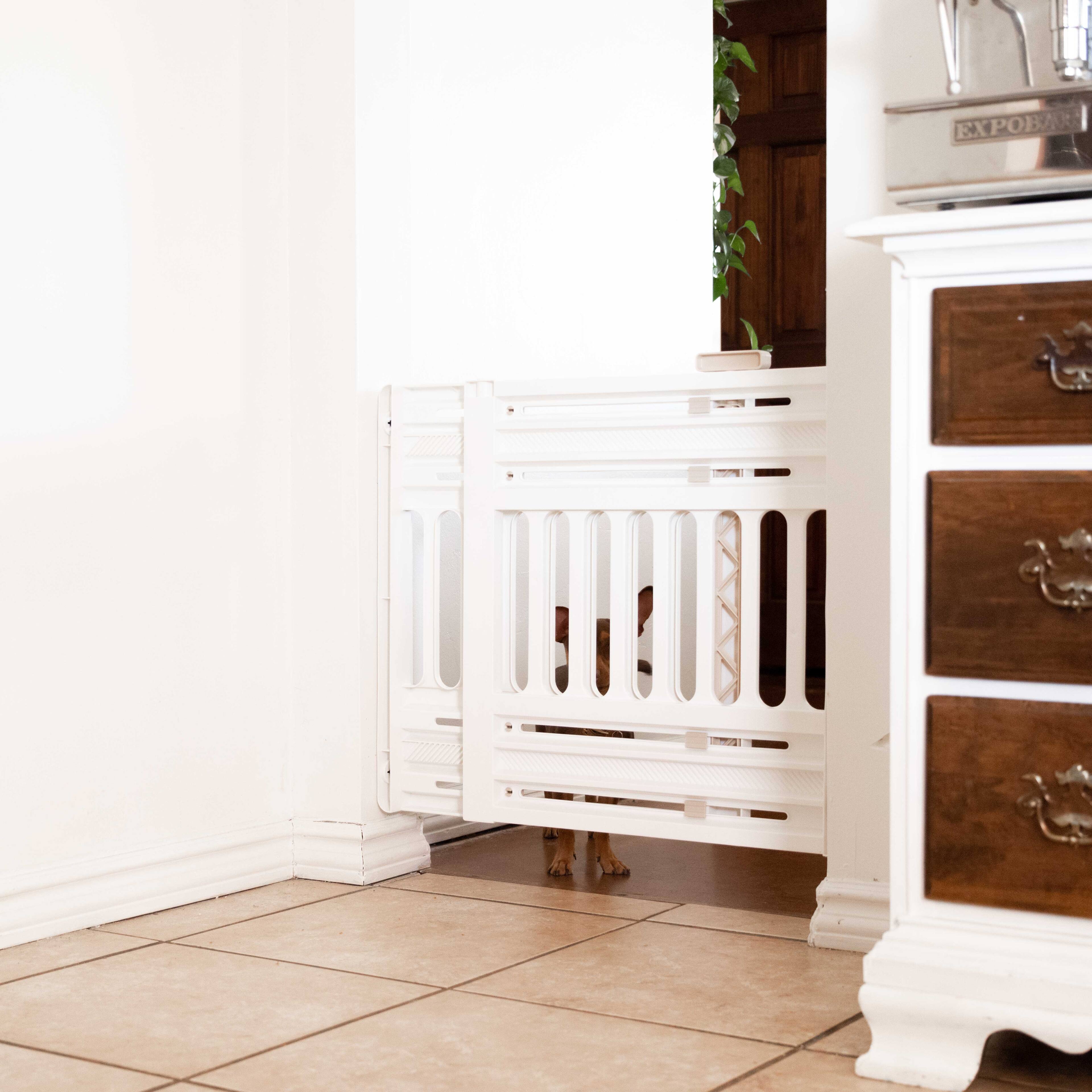 Alt View 5. IRIS USA - IRIS USA 24"-39" Portable Plastic Expandable Pet Gate, Adjustable Pet Barrier, 25" Tall.