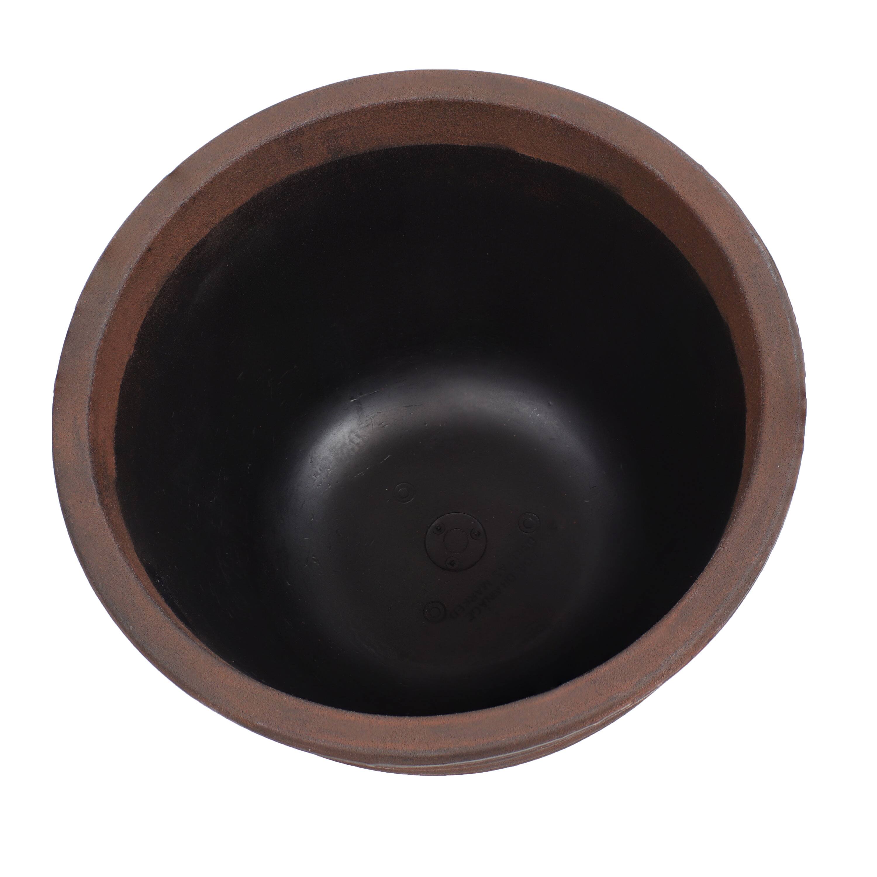 Alt View 4. Sunnydaze - 16 in Ribbed Polyresin Outdoor Planter - Set of 4 - Rust.