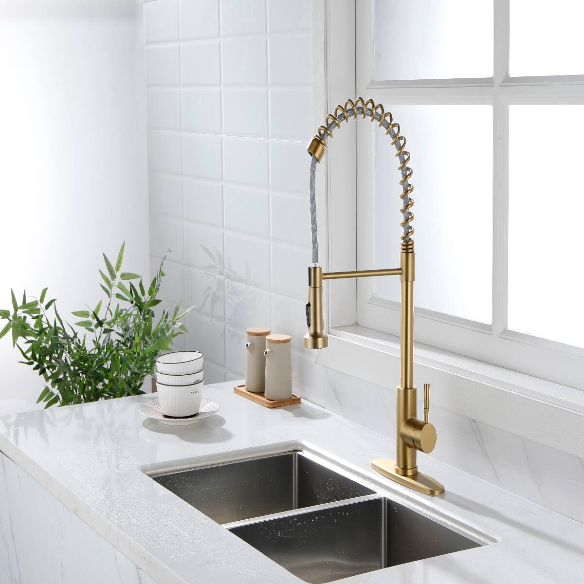 Alt View 10. Ropilly - Ropilly Gold Pull Out Kitchen Faucet, High Arc Single Handle Faucet with Pull Down Spray Head - Gold.