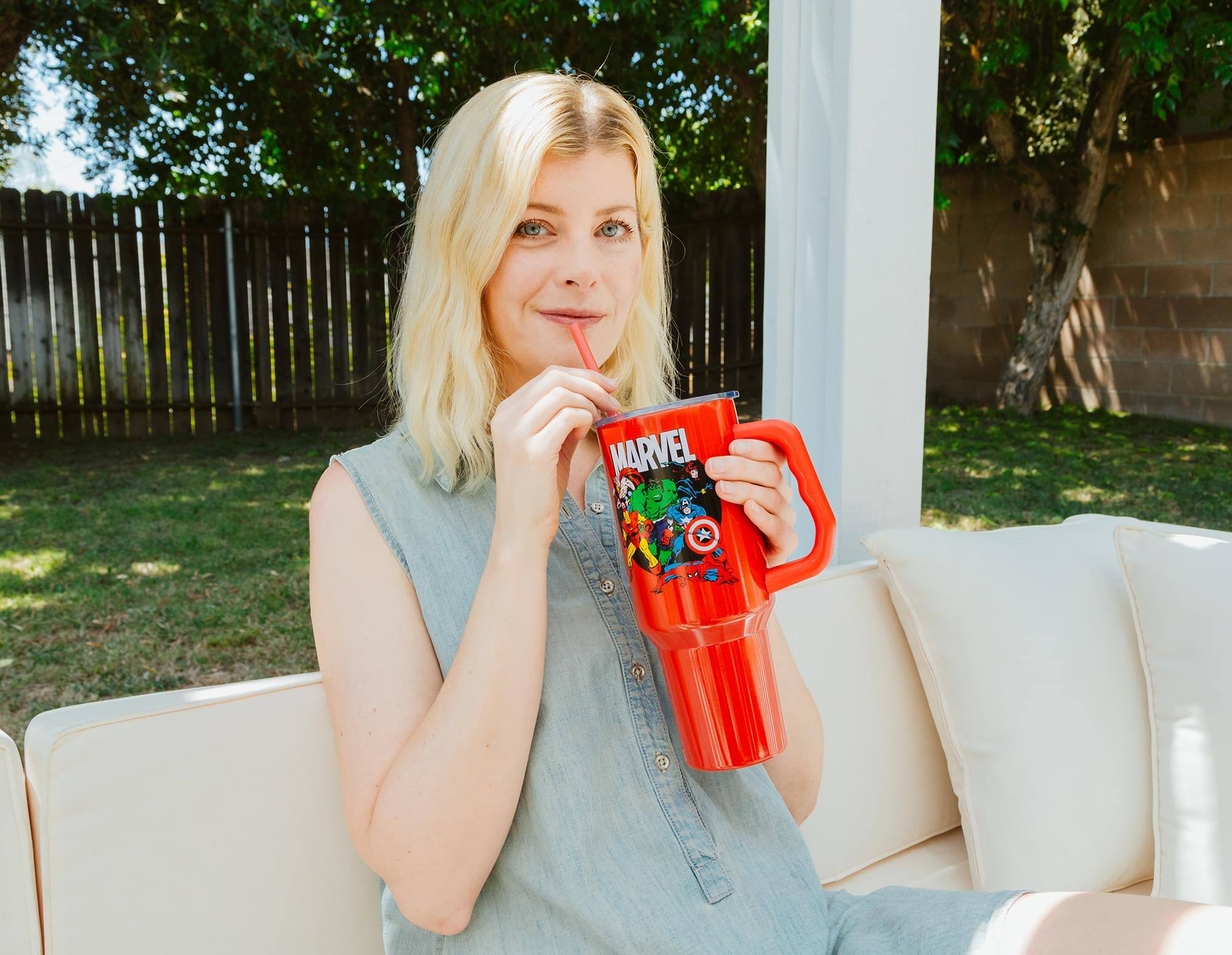 Alt View 4. Marvel - Marvel Comics The Avengers 40-Ounce Red Stainless Steel Tumbler With Handle - Red.