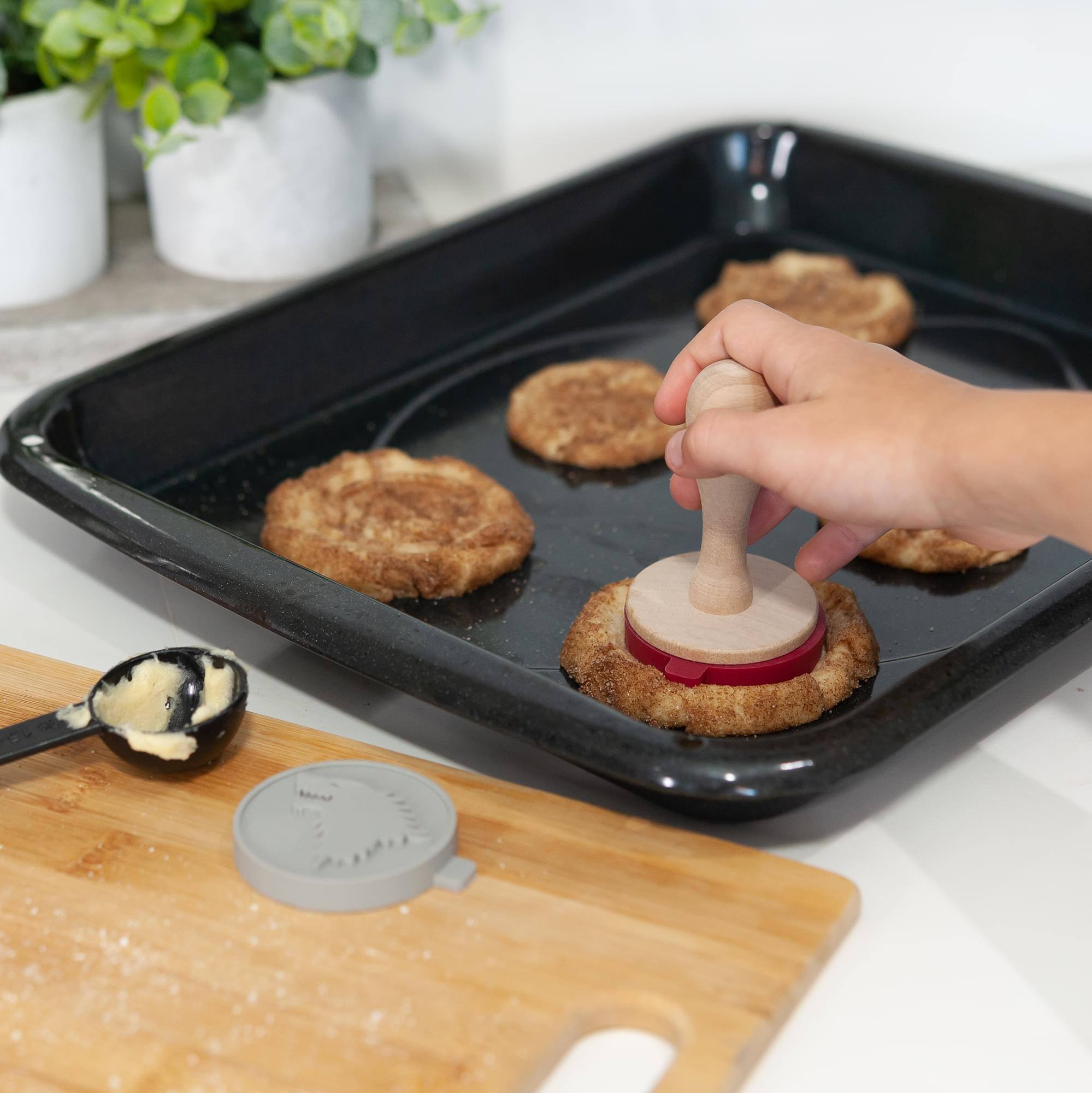 Alt View 4. Nerd Block - Game Of Thrones Silicone Cookie Stamps | Dire Wolf & Dragon Stamps | Set Of 2 - Red.