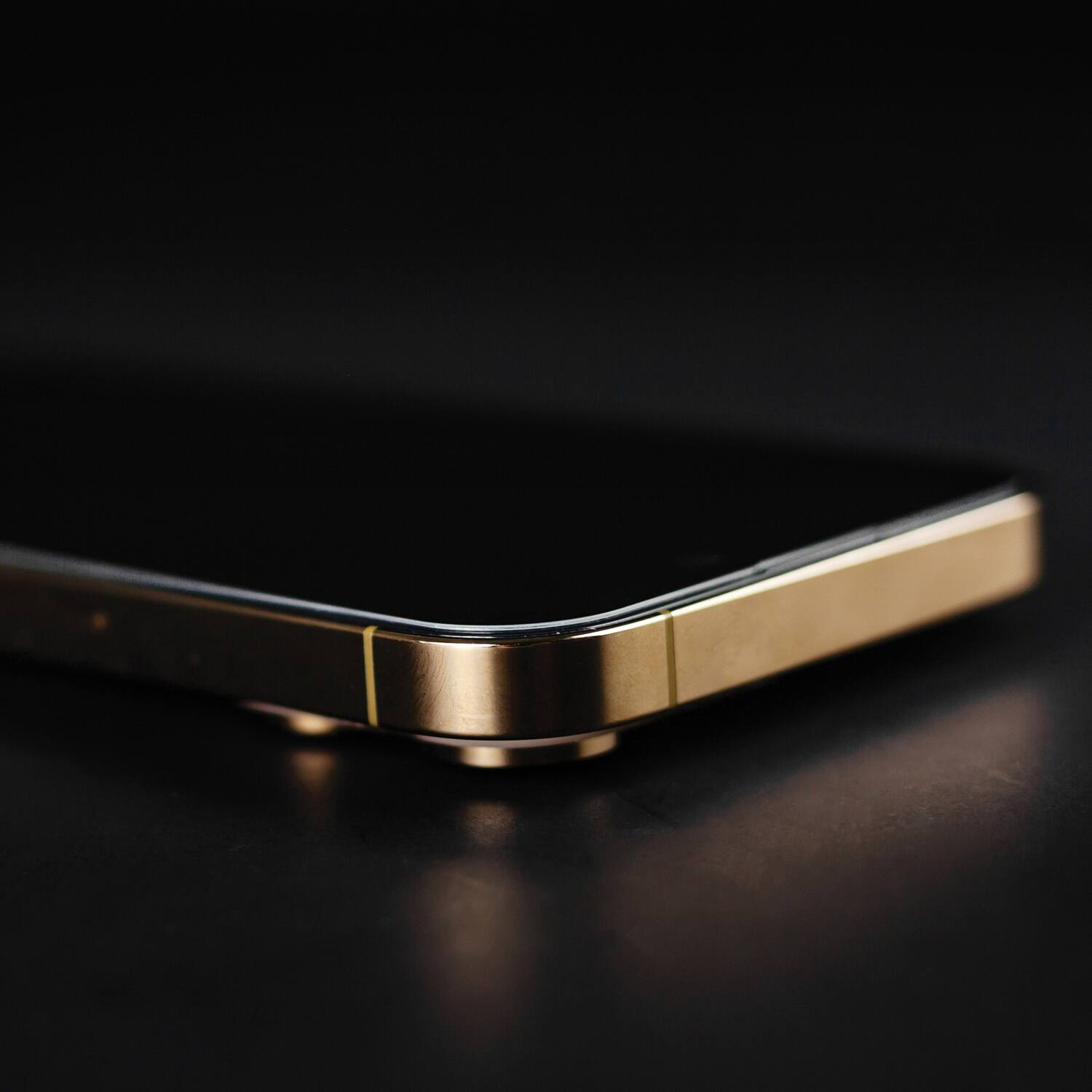 Alt View 2. Cellhelmet - Tempered Glass Screen Protector for iPhone 15 Plus - Clear.