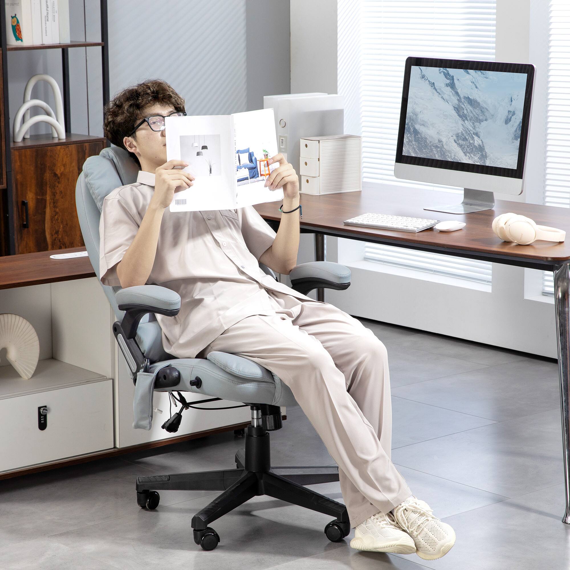 Alt View 1. Vinsetto - Point Vibrating Massage Office Chair with Heat, Microfiber Massage Desk Chair with Reclining Backrest - Light Gray.