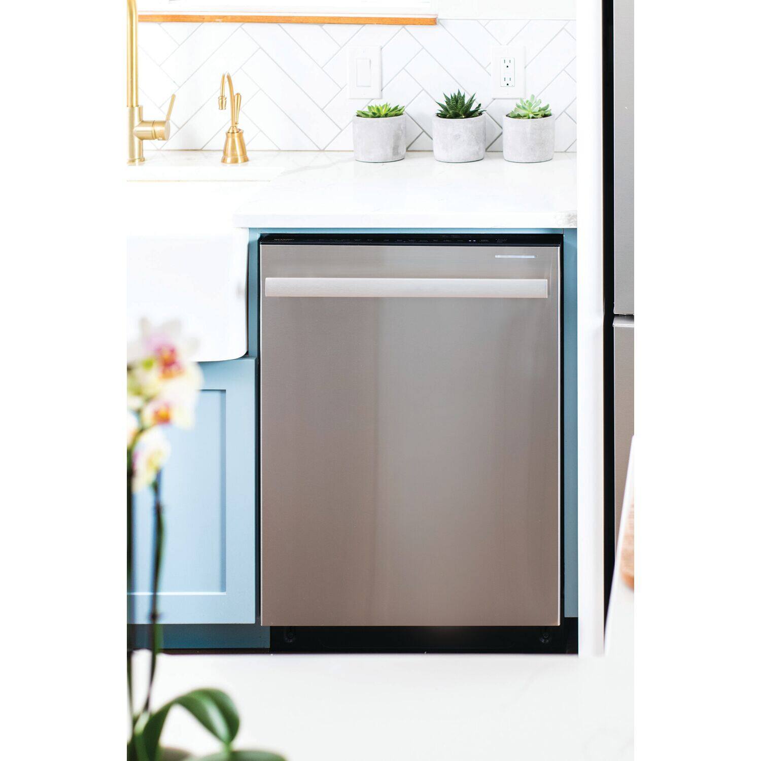 Alt View 17. Sharp - 24-In. Top Control Slide-In Dishwasher in Stainless Steel.