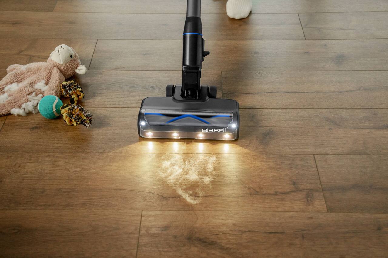 Angle. BISSELL - BISSELL PowerClean® FurGuard™ Cordless Stick Vacuum - Black / Titanium.