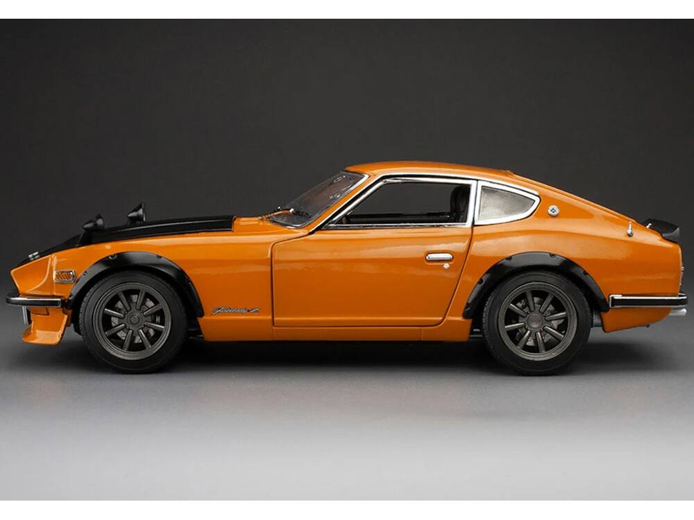 Alt View 4. Sun Star - 1970 Nissan Fairlady Z (S30) RHD Orange with Carbon Hood "Asian Collectibles" Series 1/18 Diecast Model Car by Sun Star.