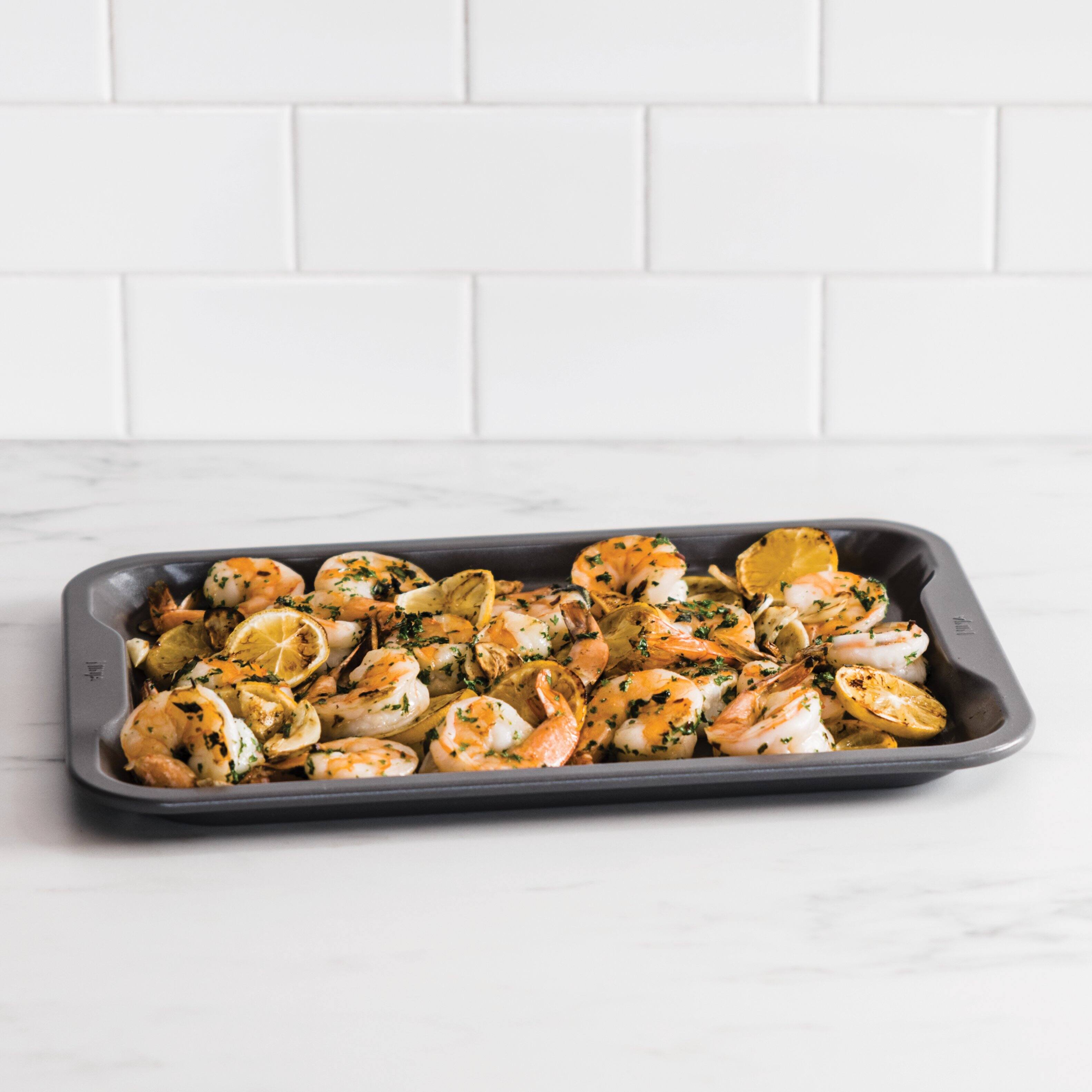 Left. Ninja - Foodi NeverStick Premium 2-Piece Baking Sheet Set - Gray.