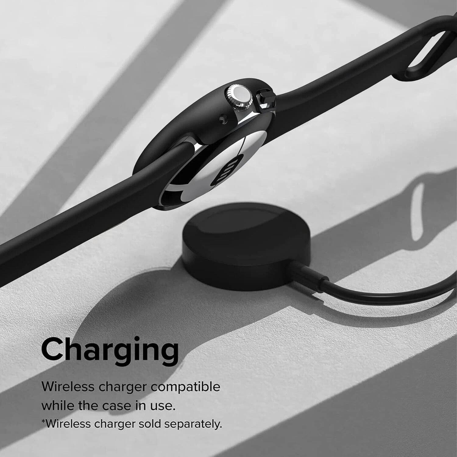 Charging

Wireless charger compatible while the case in use.

*Wireless charger sold separately.