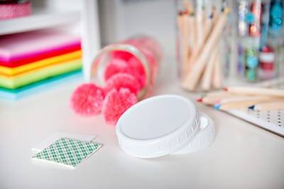 Alt View 1. Scotch - Scotch Mini Mounting Squares, 5 lb., White, 16/Pack (111P) - White.