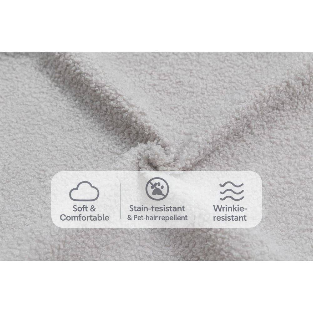 Soft & Comfortable  
Stain-resistant & Pet-hair repellent  
Wrinkle-resistant